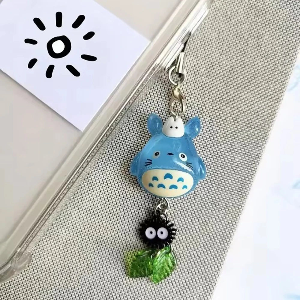 Totoro Keychain - Handcrafted - KawaiiLands