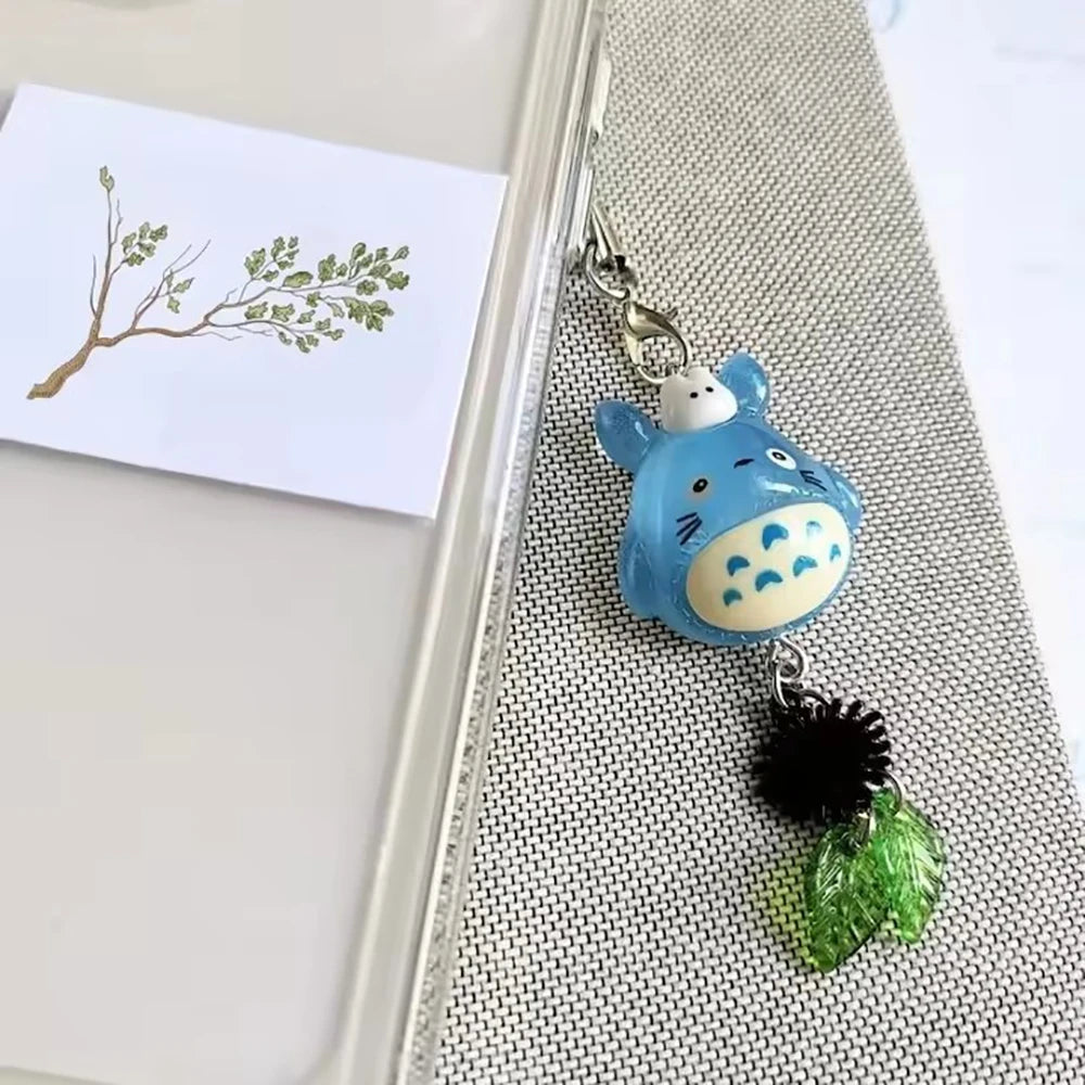Totoro Keychain - Handcrafted - KawaiiLands